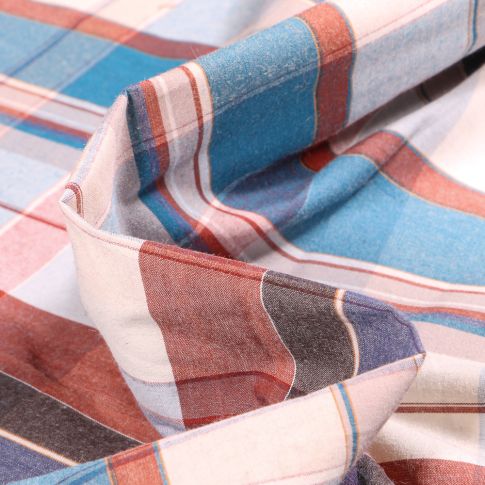 Tissu Chemise  N°21 sur fond Marron
