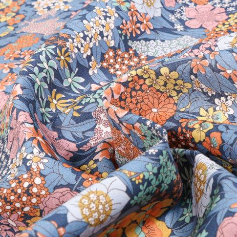 Tissu Liberty of London Ciara sur fond Bleu denim