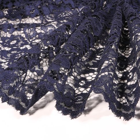 Tissu Dentelle Lessana sur fond Bleu marine