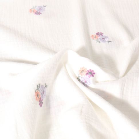 Tissu Double gaze de Coton Poppy Fleurs brodées sur fond Blanc