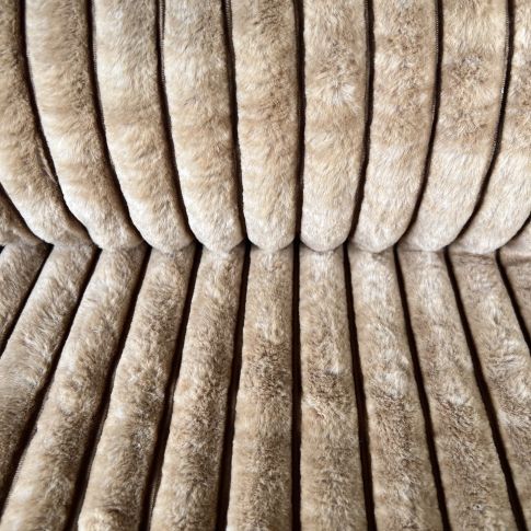 Tissu Fausse fourrure côtelé Mia sur fond Beige