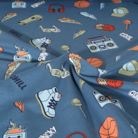 Tissu Jersey Coton Poppy Streetwear urbain sur fond Bleu denim
