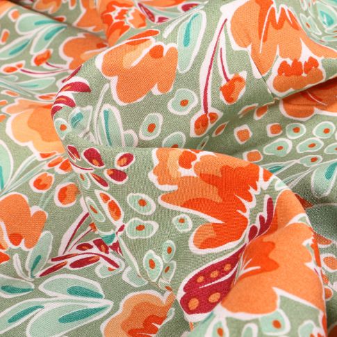 Tissu Viscose Fiorella sur fond Vert amande