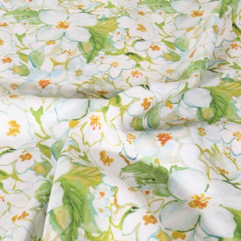 Tissu Viscose Digital imprimé Floral printanier sur fond Vert