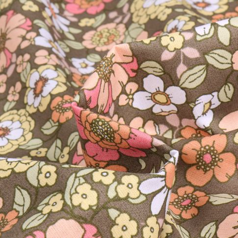 Tissu Coton imprimé Sweet Flower Florentina sur fond Vert kaki