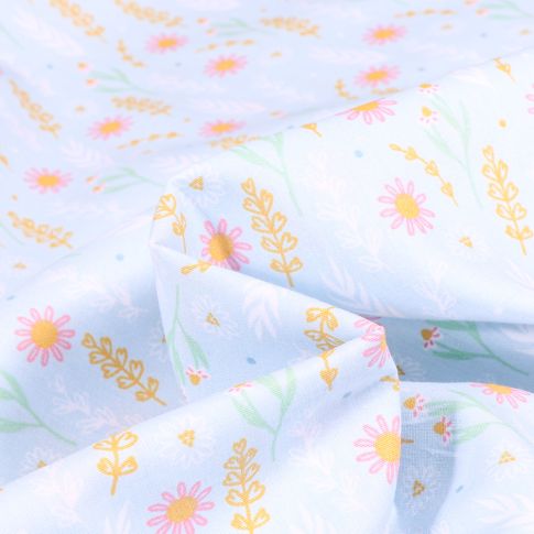 Tissu Coton imprimé Capucine sur fond Bleu ciel