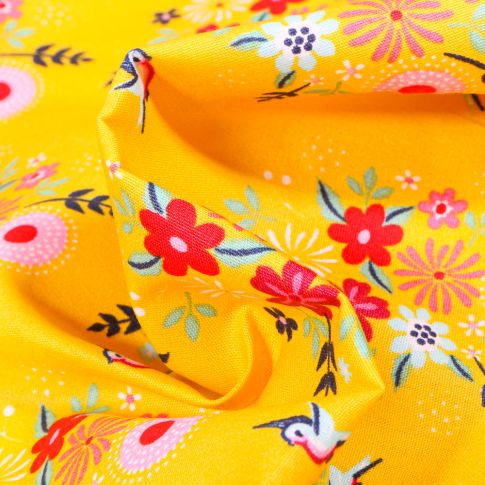 Tissu Coton imprimé Fleurs estivales sur fond Jaune