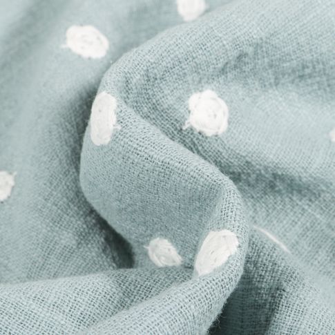 Tissu Coton lavé Pois brodés sur fond Bleu ciel