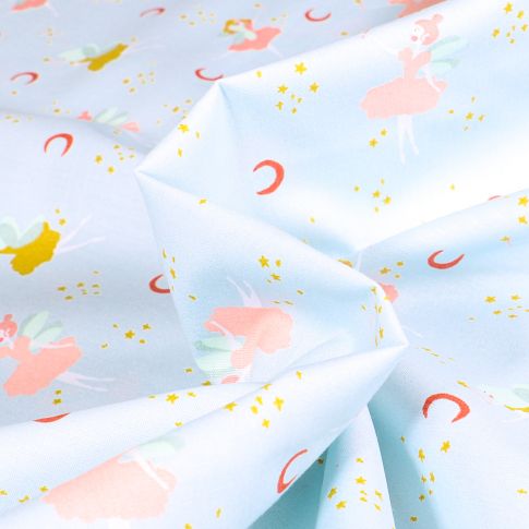 Tissu Coton imprimé Bio Danseuse féerique sur fond Bleu ciel