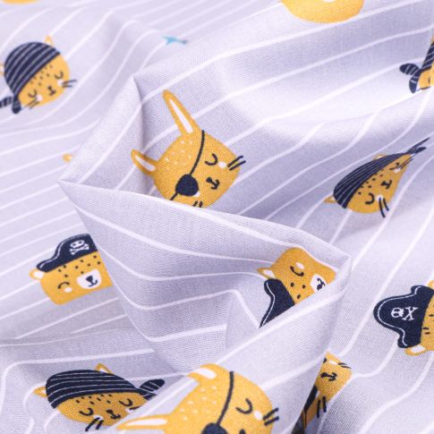 Tissu Coton imprimé Little pirate rayures sur fond Gris clair