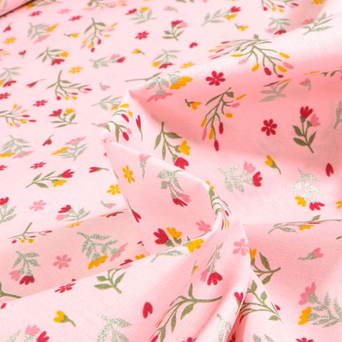Tissu Coton imprimé Fily sur fond Rose pâle