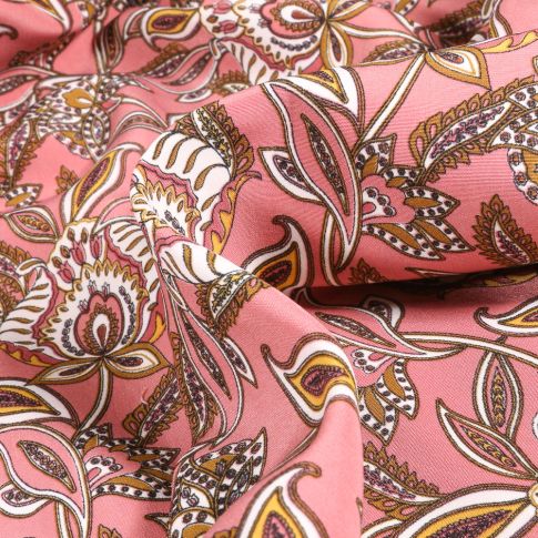 Tissu Satin  Diane sur fond Rose pâle