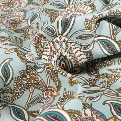 Tissu Satin  Diane sur fond Bleu clair