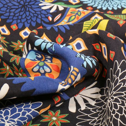 Tissu Viscose Léana sur fond Noir