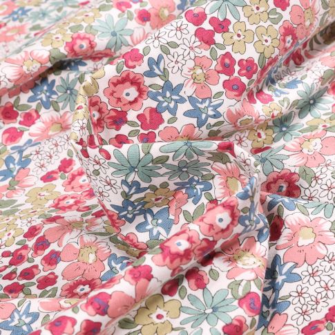 Tissu Coton imprimé Sweet Flower Flores vert pale sur fond Blanc