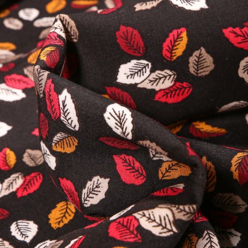 Tissu Viscose Feuilles d'automne sur fond Noir