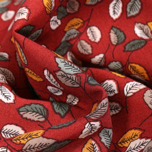 Tissu Viscose Feuilles d'automne sur fond Terracotta