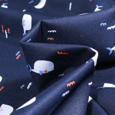 Tissu Coton imprimé Bio Aqua baleine sur fond Bleu marine