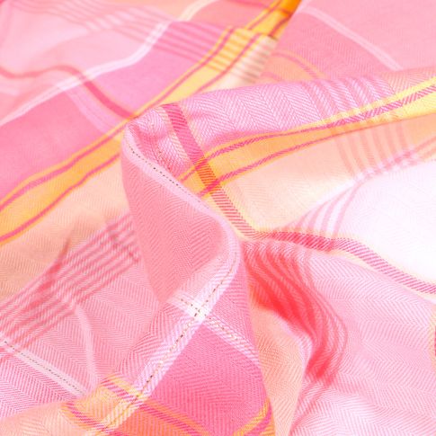 Tissu Chemise  Carreaux n°13 sur fond Rose