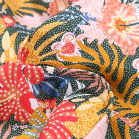 Tissu Coton MC Fabrics Grandes feuilles et fleurs tropical sur fond Vert foncé