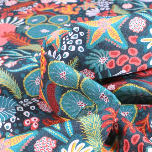 Tissu Coton imprimé Moana sur fond Bleu marine