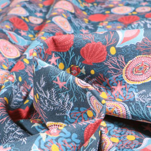Tissu Coton imprimé Kania sur fond Bleu