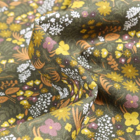 Tissu Coton imprimé Bio Fleurs jaunes et orange sur fond Vert kaki