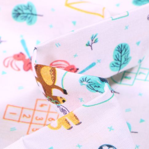 Tissu Coton MC Fabrics Animaux en récréation sur fond Blanc