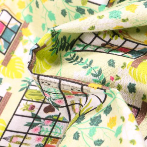 Tissu Coton MC Fabrics Bien chez soi sur fond Jaune