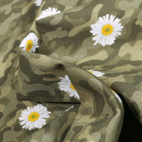 Tissu Coton MC Fabrics Pâquerettes et camouflage sur fond Vert kaki