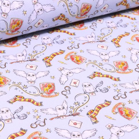 Tissu Coton imprimé sous licence Bio Edwige Harry Poter sur fond Gris