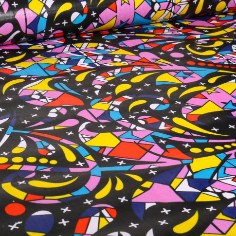 Tissu Wax africain n°  713 sur fond Noir