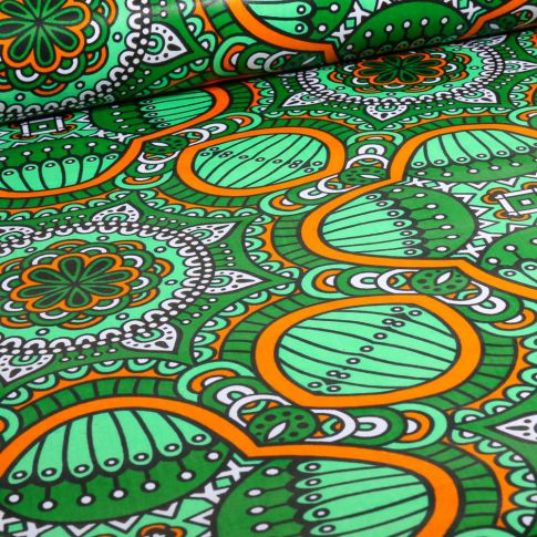 Tissu Wax africain n°  721 sur fond Vert