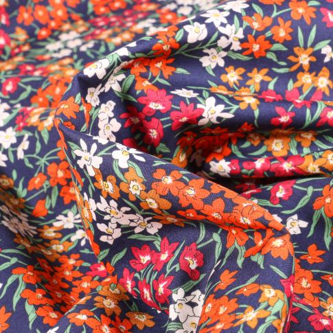 Tissu Liberty of London Sea blossoms C sur fond Bleu marine