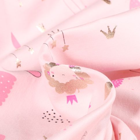 Tissu Jersey Coton Princesses et nuages métallisés sur fond Rose pâle