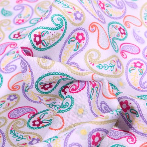 Tissu Coton imprimé Motifs cachemire vitaminés sur fond Blanc