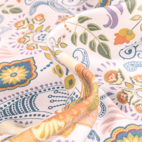 Tissu Jersey Coton Motifs orientaux sur fond Blanc
