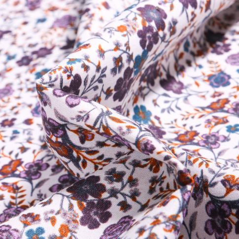 Tissu Popeline de coton Sweet Flower Faustine violet sur fond Blanc