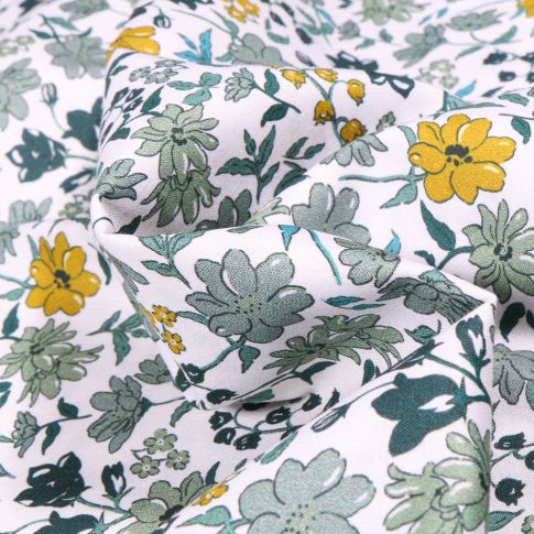 Tissu Popeline de coton Sweet Flower Clémence vert d'eau sur fond Blanc