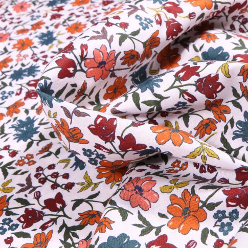 Tissu Popeline de coton Sweet Flower Clémence orange sur fond Blanc
