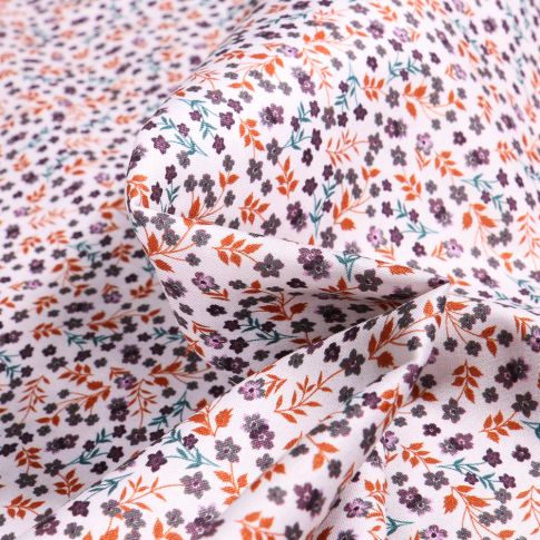 Tissu Popeline de coton Sweet Flower Constance violet sur fond Blanc