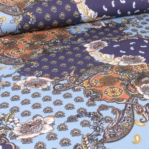 Tissu Jersey Viscose Fleurs et paisley sur fond Bleu ciel