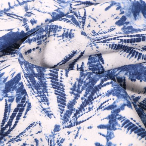 Tissu Viscose aspect lin Tie and dye Bleu sur fond Blanc