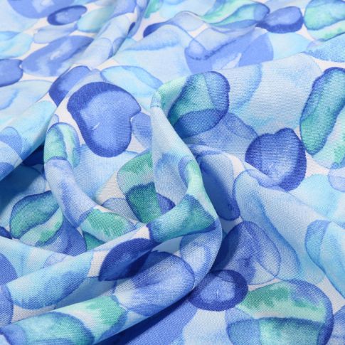 Tissu Viscose  Chally Pétals bleu sur fond Blanc