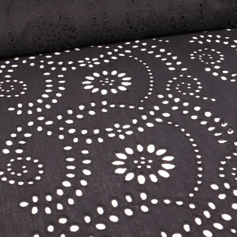Tissu Broderie anglaise Lyna sur fond Noir