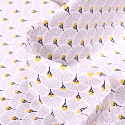Tissu Coton enduit Eventails gris clair sur fond Blanc