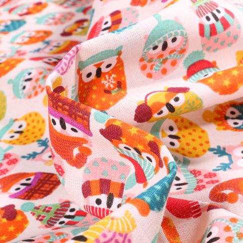 Tissu Coton imprimé Arty Hiboux des neiges orange sur fond Blanc cassé