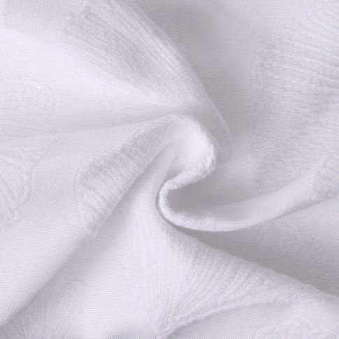 Tissu Jacquard Yasuko feuilles ginkgo Blanches sur fond Blanc