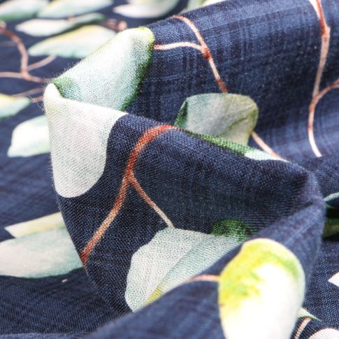 Tissu Voile de coton et viscose Eucalyptus sur fond Bleu marine