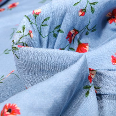 Tissu Viscose Popeline Valentina sur fond Bleu ciel